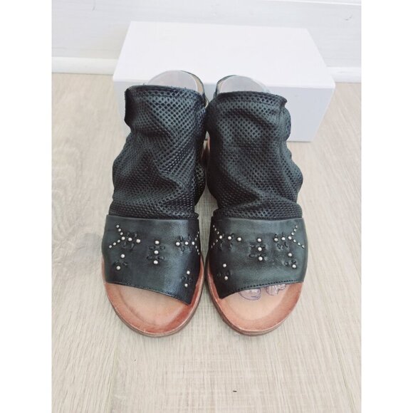 Miz Mooz Fifi Black Leather Peep Open Toe Gladiator Sandals Shoes 37 7 Wide Stud - Picture 6 of 10